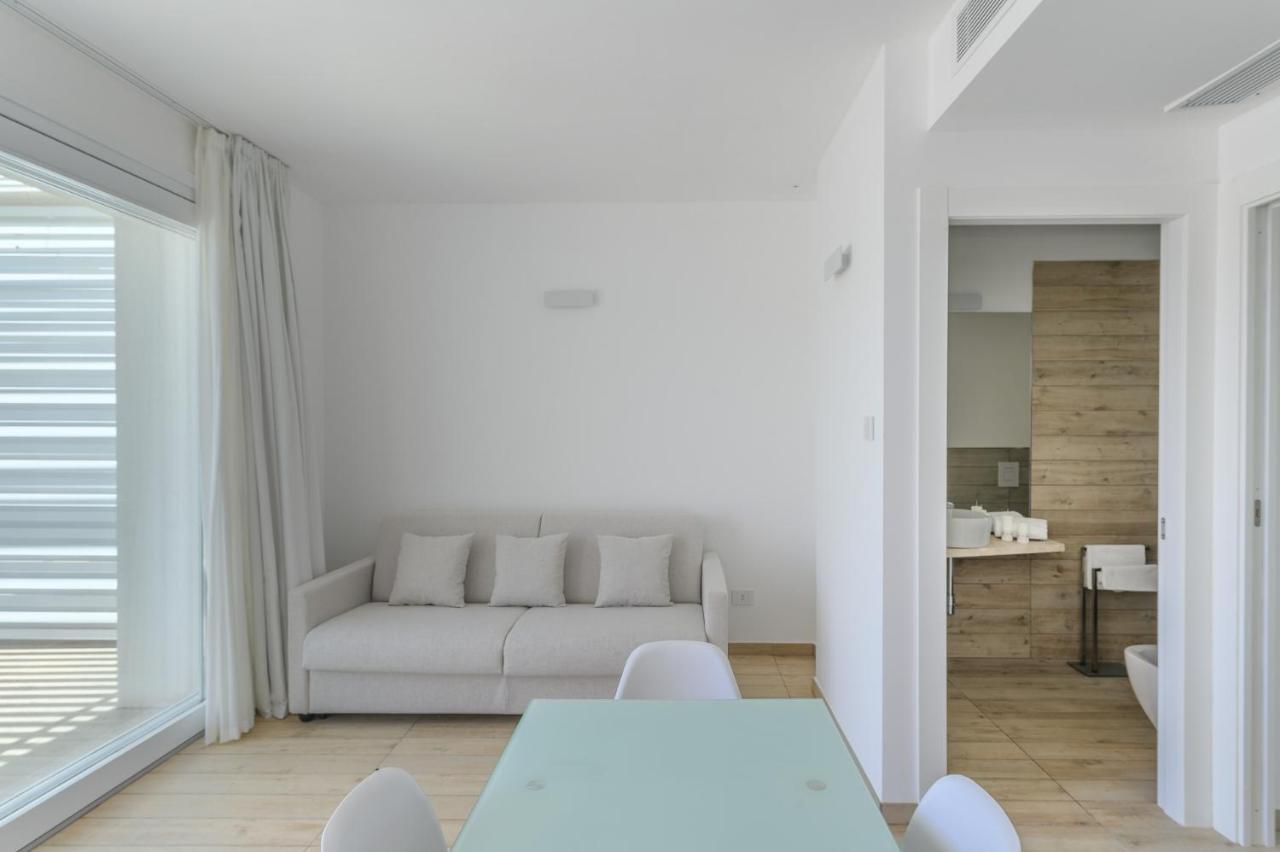 Capo Falcone Charming Apartments Stintino Exterior photo