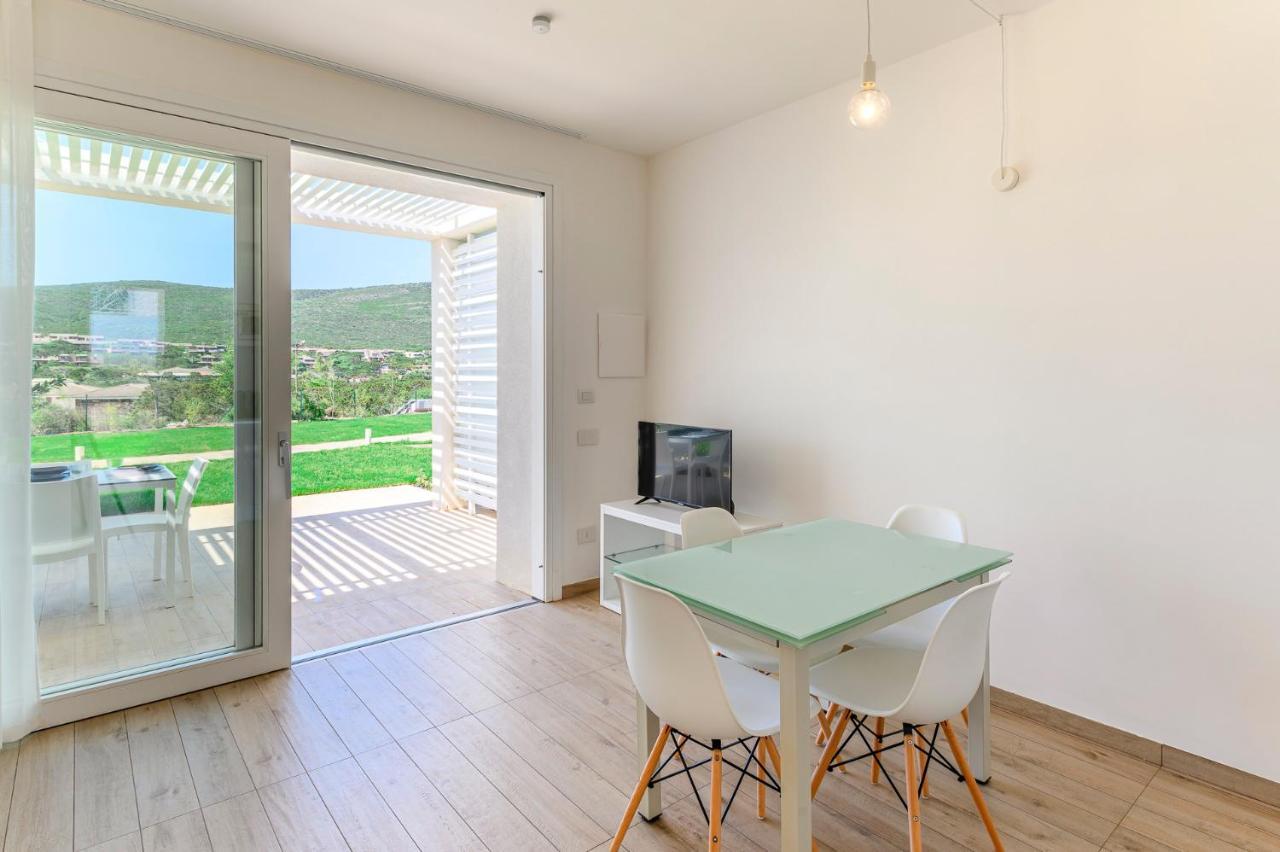 Capo Falcone Charming Apartments Stintino Exterior photo