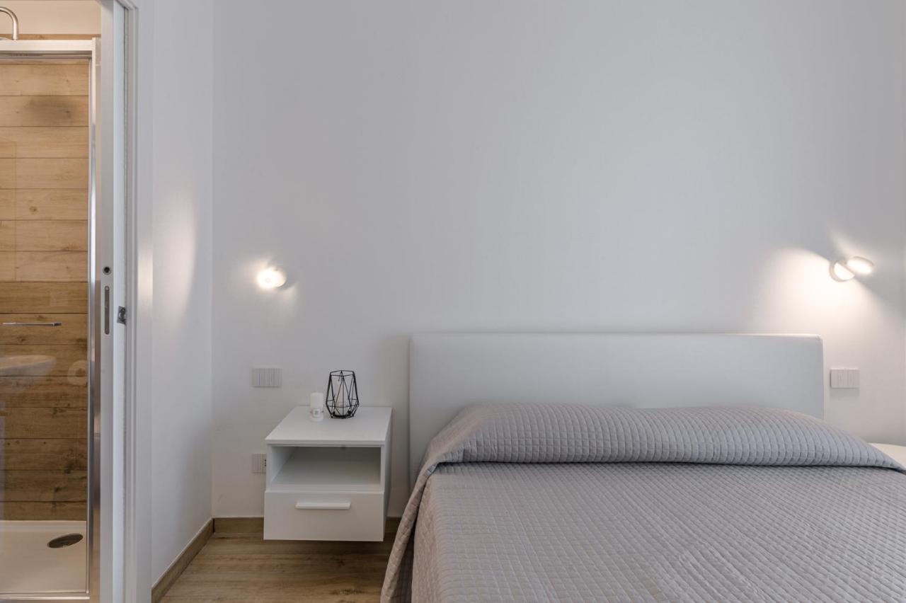 Capo Falcone Charming Apartments Stintino Exterior photo